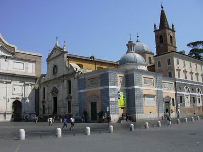 Facciata della Basilica su Piazza del Popolo